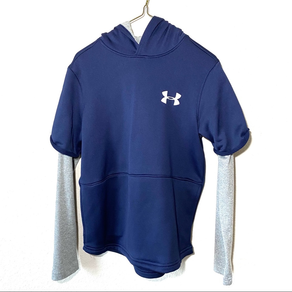 Boy’s Long Sleeve Hoodie Under Armour Size YMD.